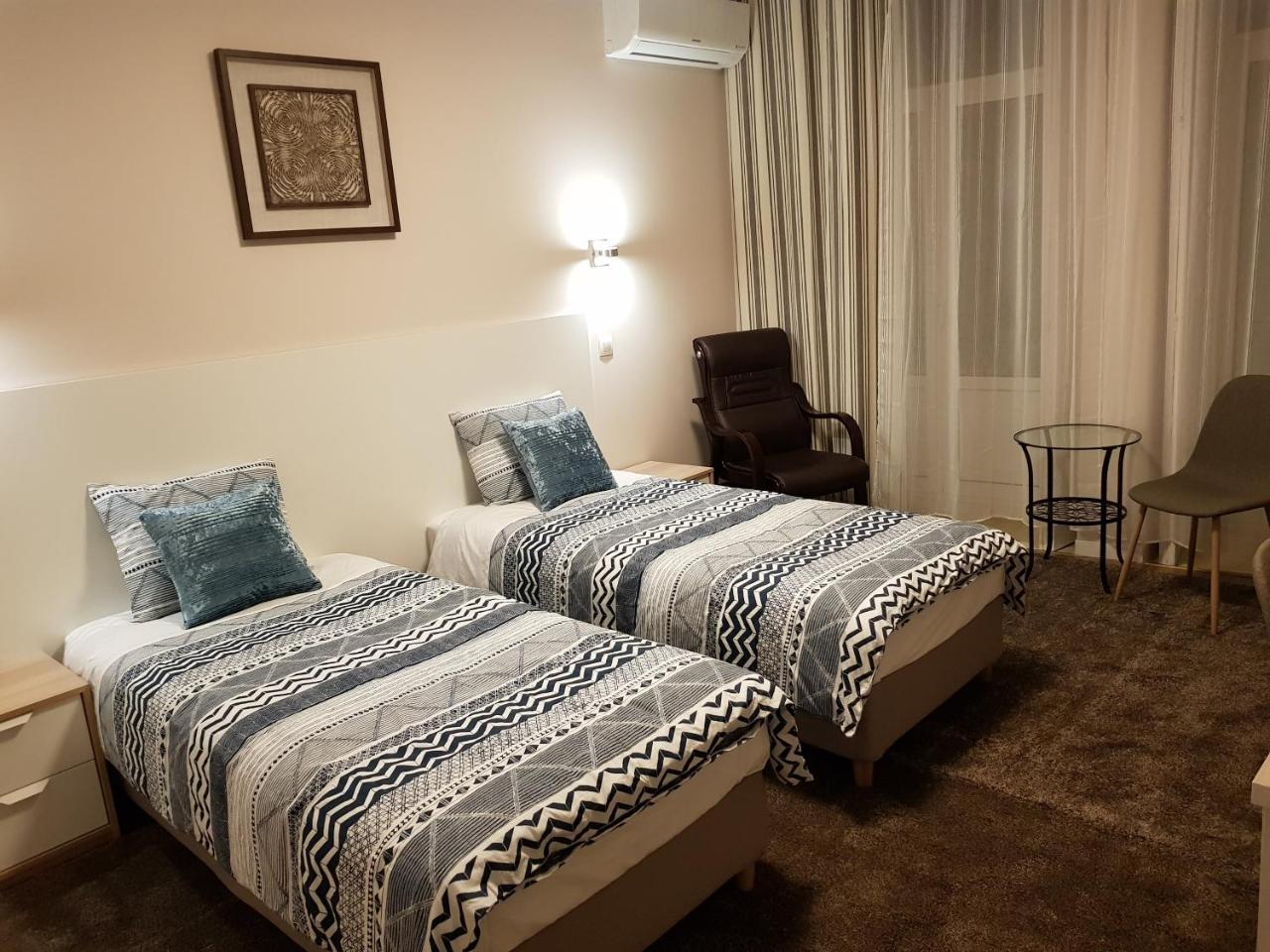 Guest house Haobo Center 2*