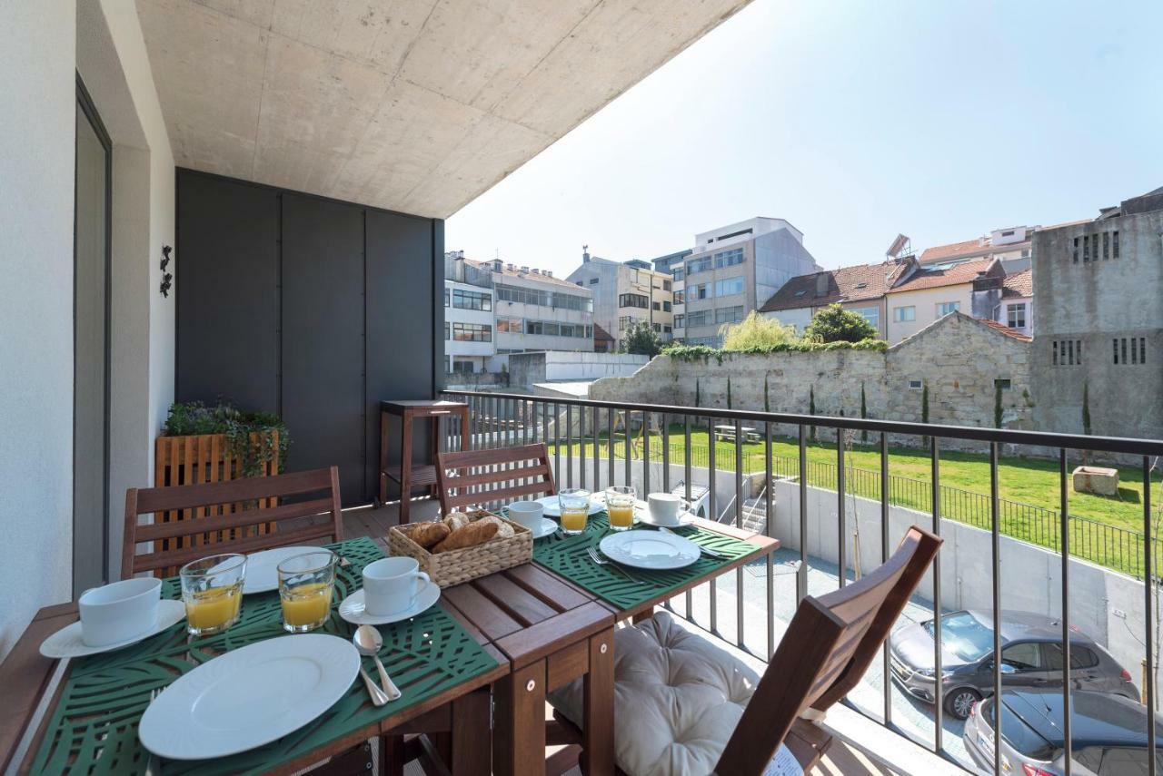 Apartment Lovelystay - Downtown Balcony With Free Parking *