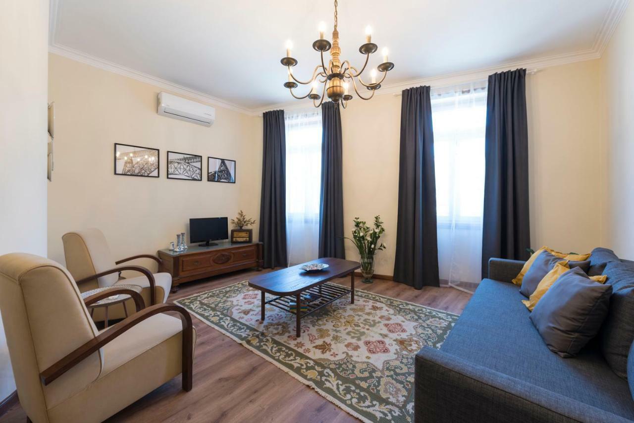Lovelystay - Heritage Collection House With 4bedrooms Holiday home