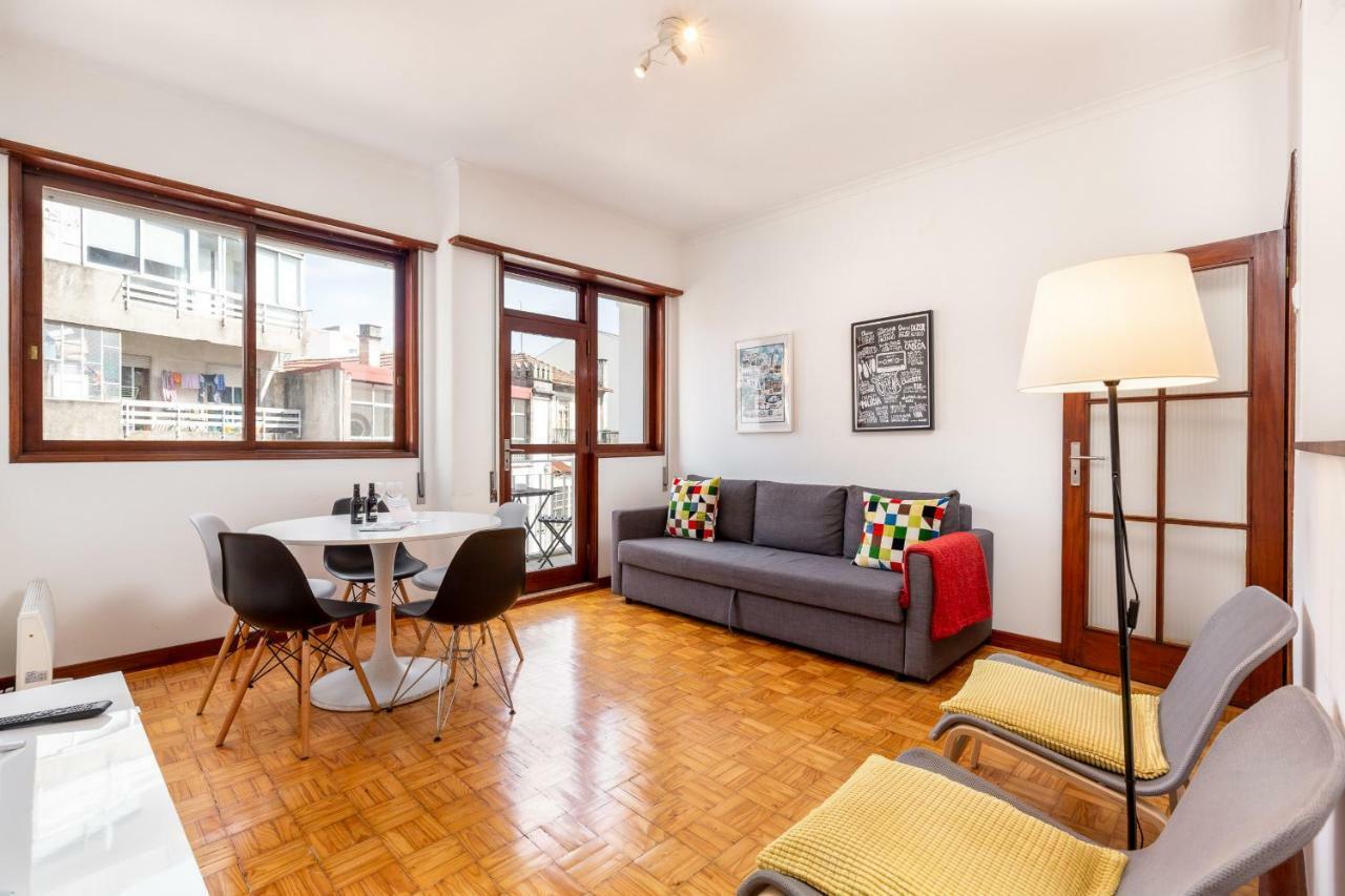 Feel Stylish Apartment