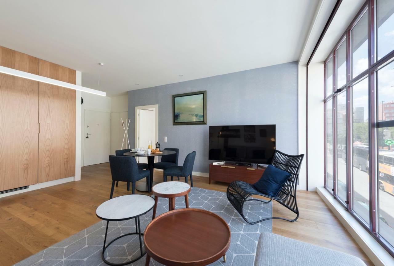 Contemporary Flat Near Sao Bento By Lovelystay *