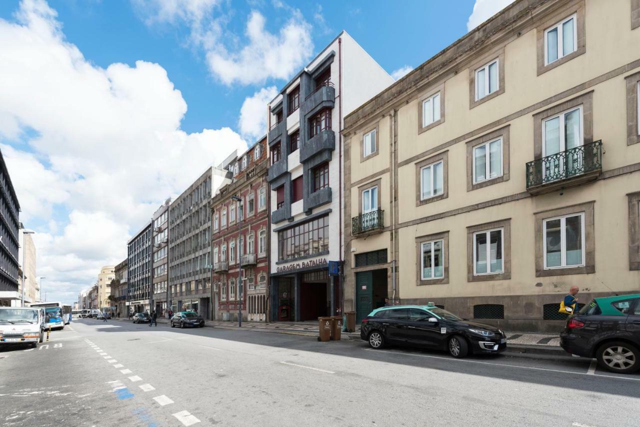 Contemporary Flat Near Sao Bento By Lovelystay * Porto
