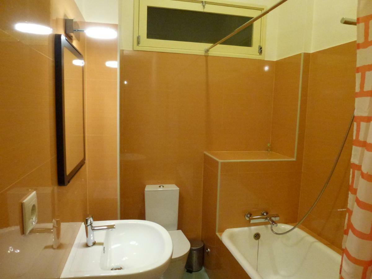Canvas Atelier Hostel