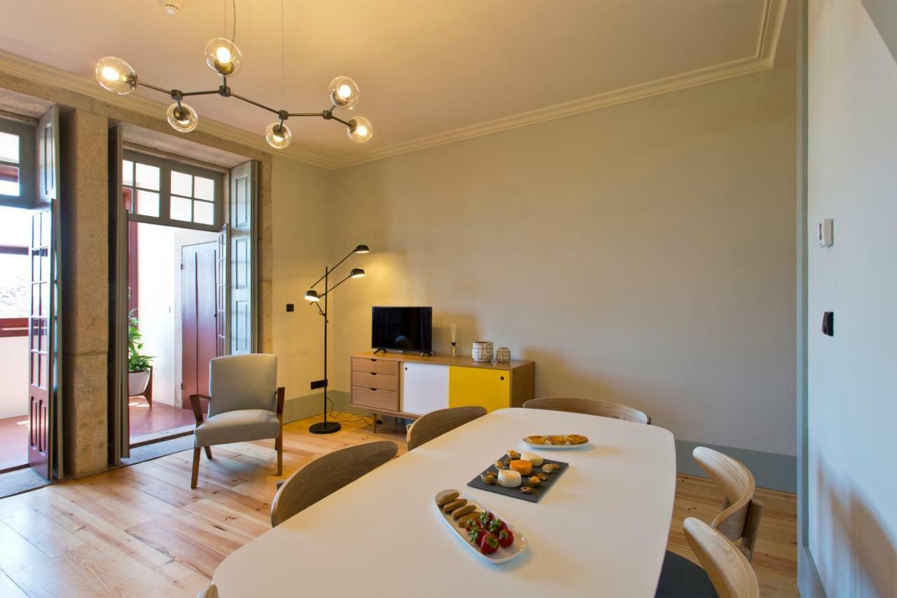 Apartment Trait House