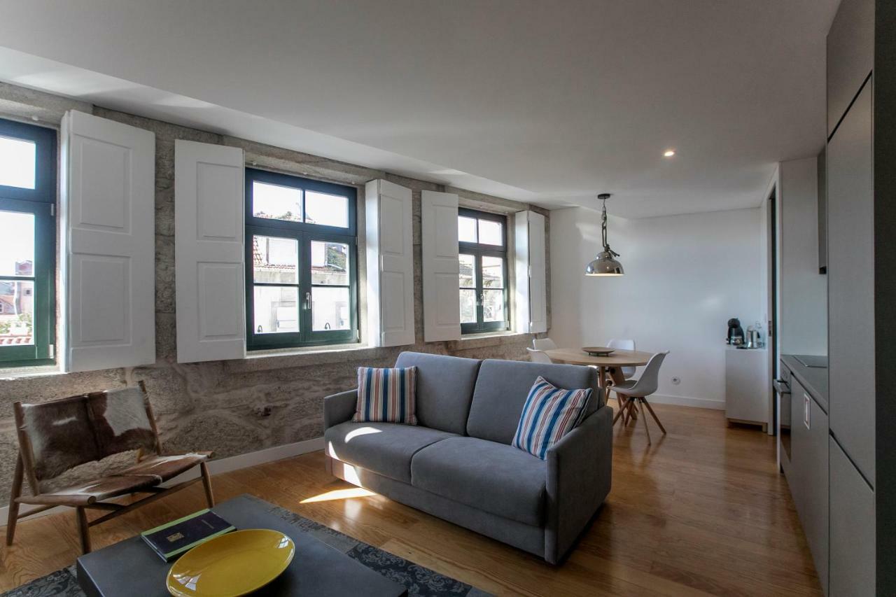 Modern 18th Century Flat Appartement