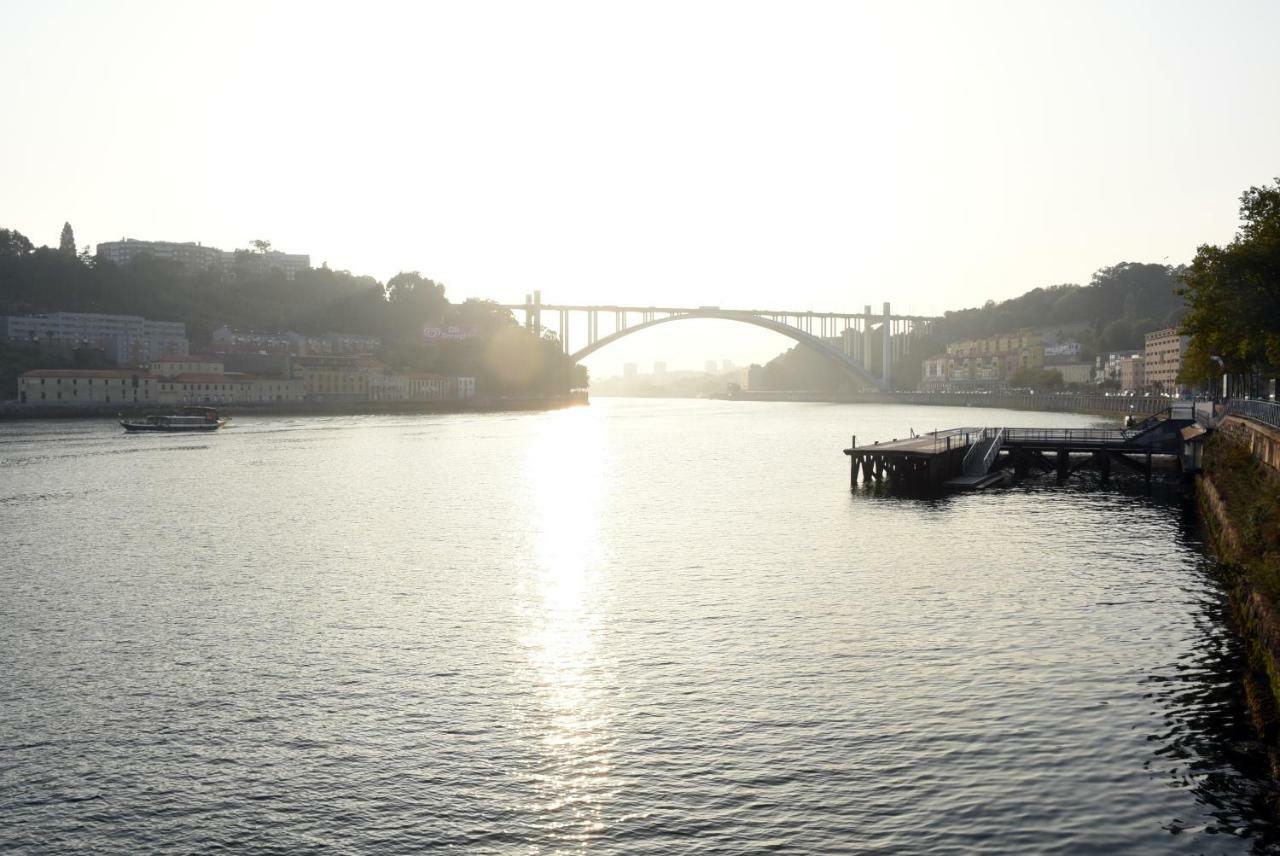 14º Esquadra — Cais Pedras 3*