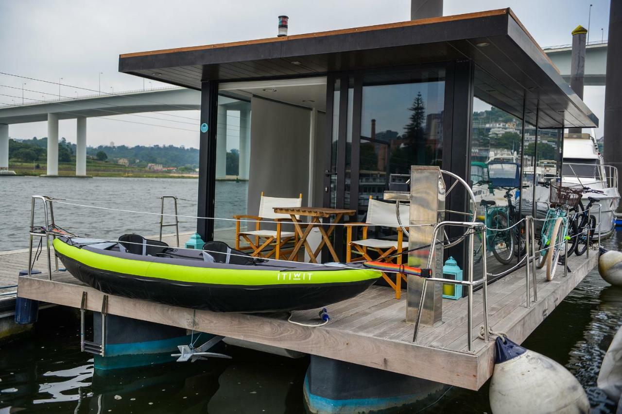 Douro Floating House *