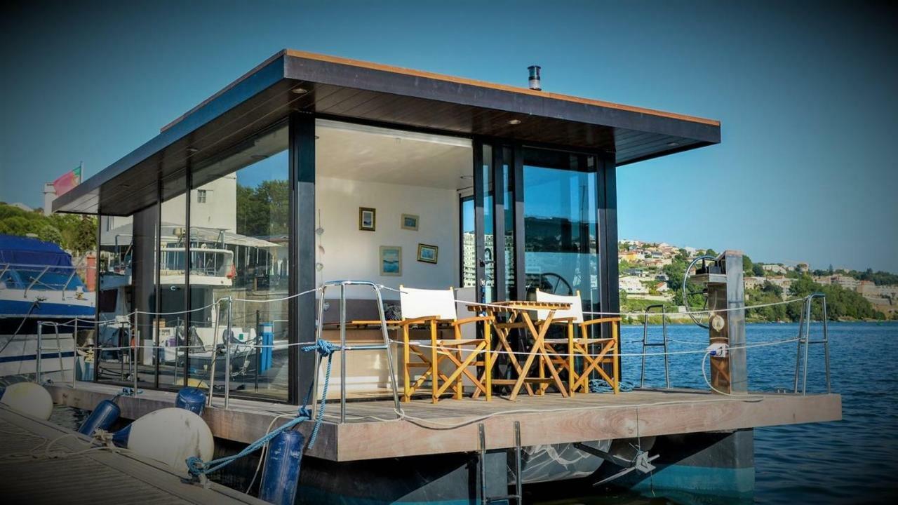 Douro Floating House Botel