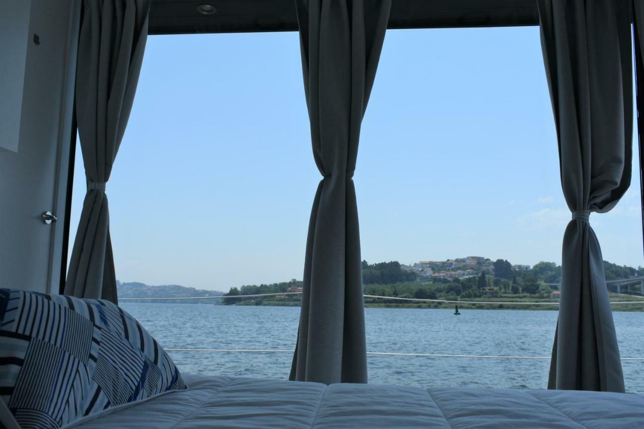 Douro Floating House Botel *