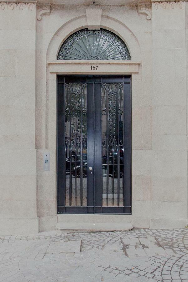 Liiiving In | Aliados Luxury