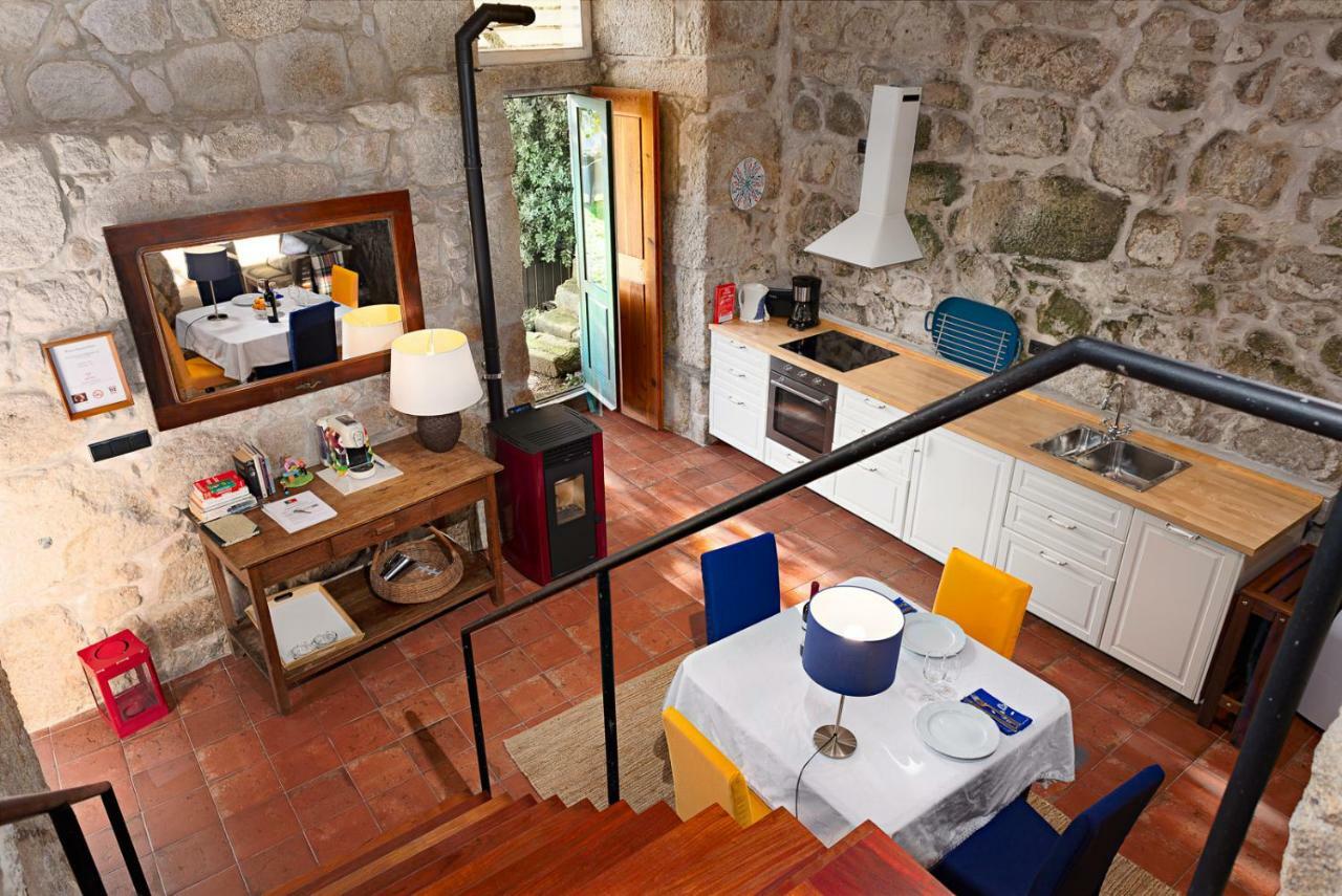 Manor House Apartment *