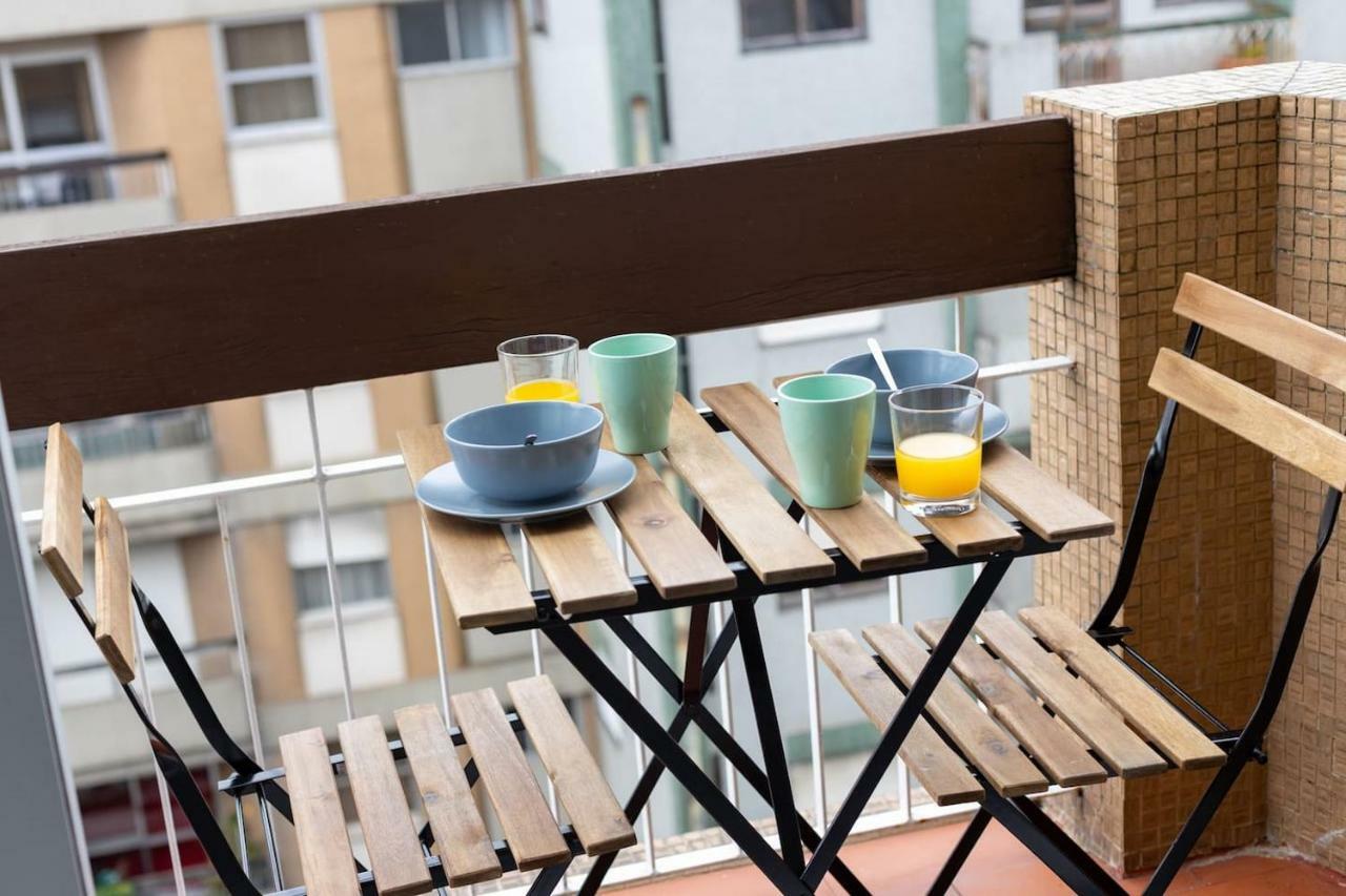 Trindade Sunny Downtown With Balcony & Ac