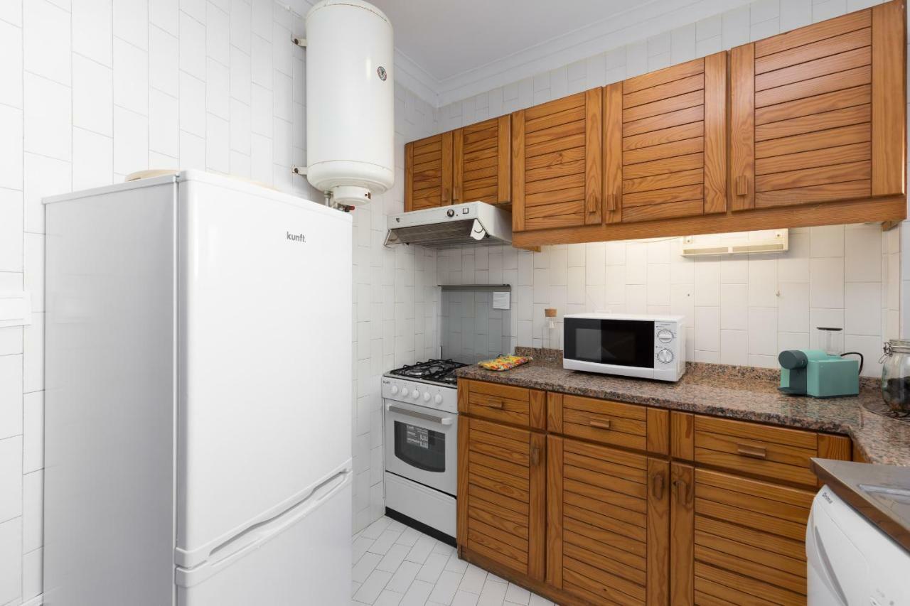 2 Comfy Bright Flats With Netflix * Porto
