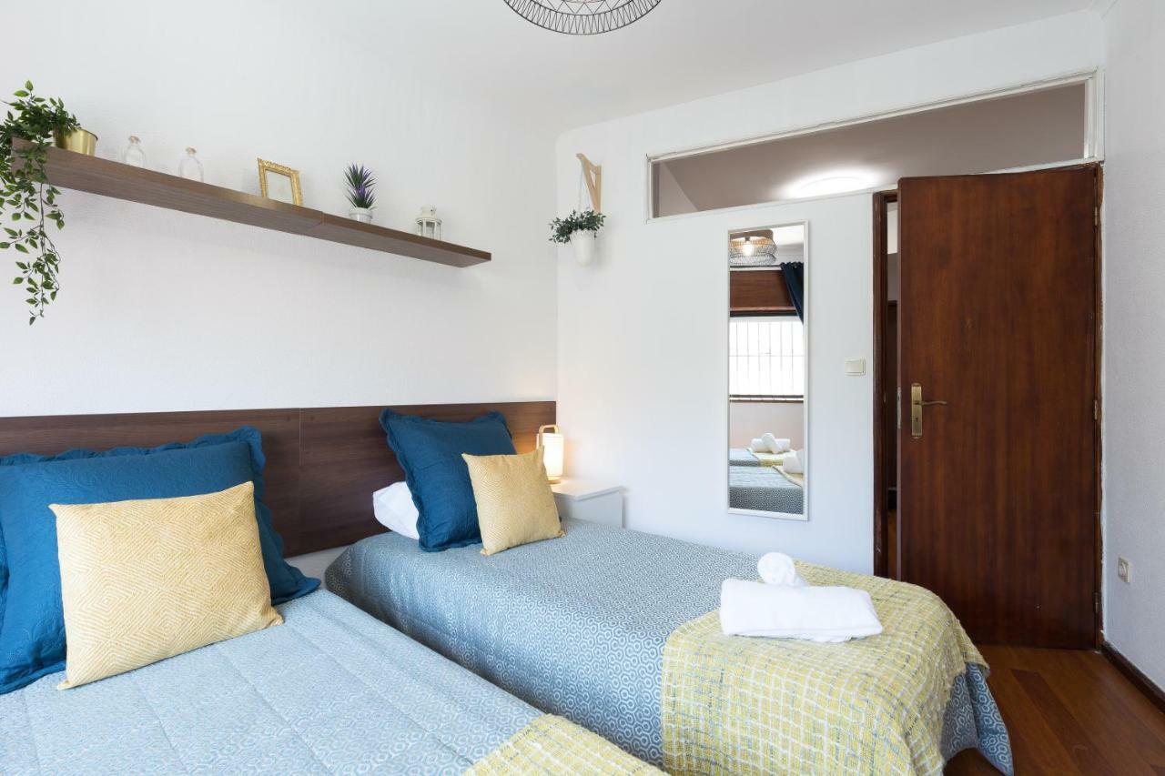 2 Comfy Bright Flats With Netflix Apartment