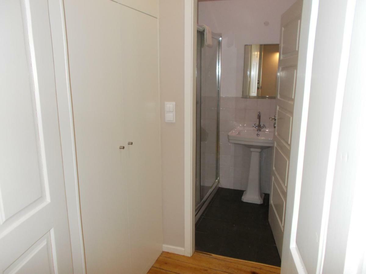 Apartment Market Place