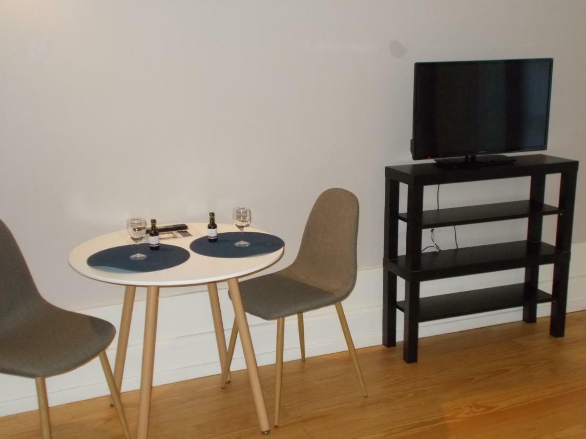 Apartment Market Place *