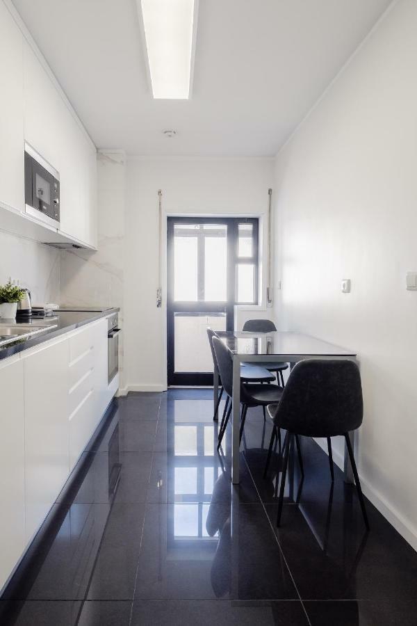 Music House 3 Bedroom W Garage Apartamento Porto