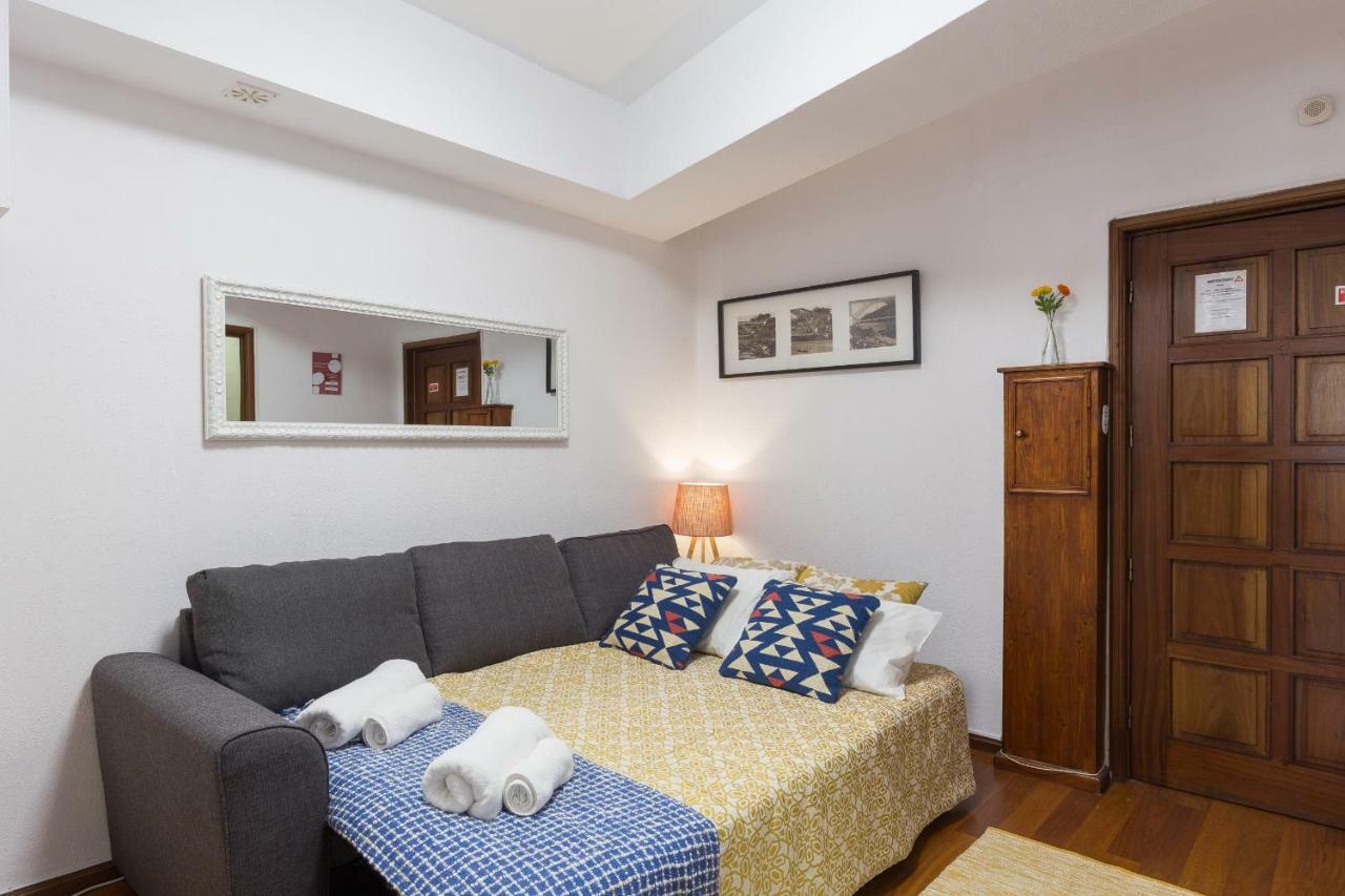 2 Comfy Bright Flats With Netflix * Porto