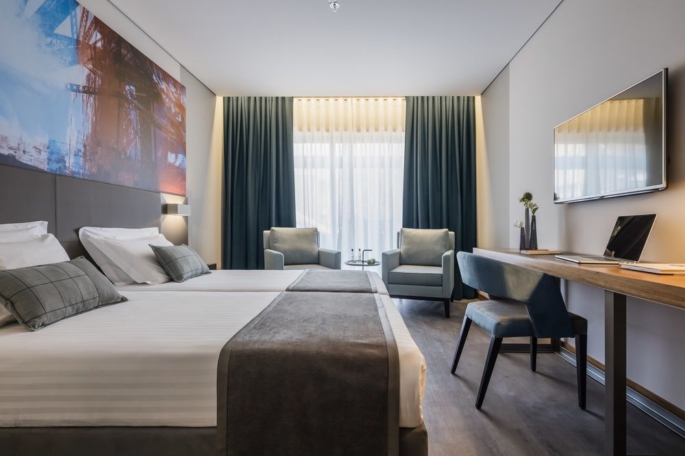Eurostars Heroismo Hotel 4*