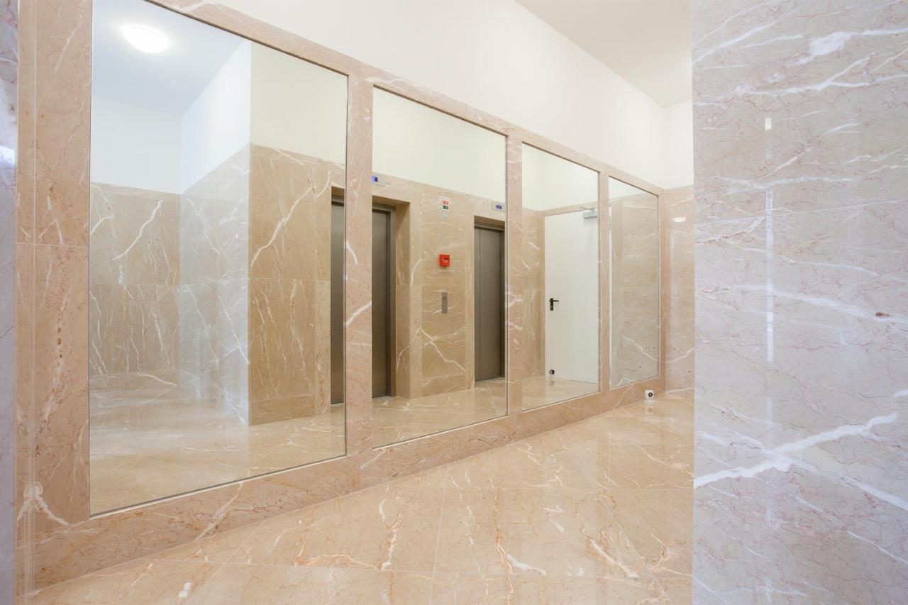 Apartment Liiiving In | Aliados Luxury *