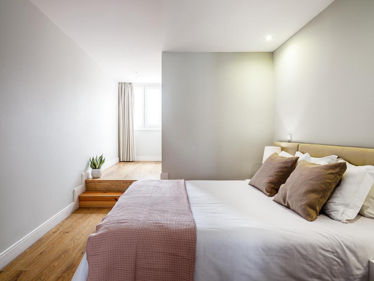 View Apartment *
