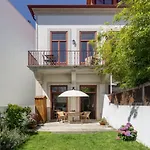 Oporto Mywish City Central Apartment With Private Garden