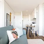 Elegant Studio W/ Ac & Balcony By Lovelystay