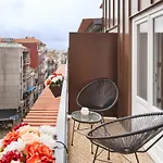 Oh La La Apartment