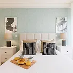 New Cozy And Modern Apartment In The Heart Of Porto