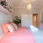 Enjoy Bonfim Central 2Br Renovated Apartment By Lovelystay