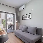 Modern Flats With Stunning Terrace Or Balcony - Central Location