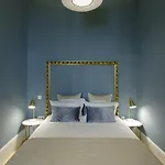 Mercado Dos Poetas - Tourism Apartments