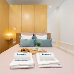 Host Wise - Bright Downtown Flat W Terrace
