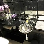 Central Luxury Room With Private Wc