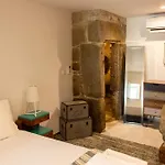 Orm Santana Apartment