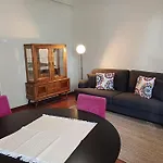 Roomy & Patio - 2 Bedroom Flat