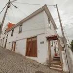 Porto Window Terrace & Jacuzzi House By Vacationy