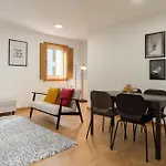 Host Wise - Elegant Home In The Heart Of Porto