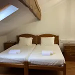 Pombeiro Apartments