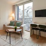 Hostwise - Stylish & Bright Studio