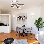 Bright Flat Few Steps To Aliados Av By Lovelystay