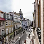 Compact & Cozy Retreat In Porto S Heart