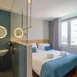 Elegant Apartment For 12 Guests In Oporto