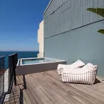Edition 309 - Luxury Seafront 2Br Apartments