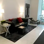 Signature Guesthouse 2