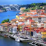 Urban Apartment With Balcony In Porto