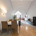 Le Petit Chateau Apartments Porto