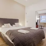 Ohh -S Joao Apartments- Riverside