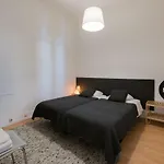 Baixa24 •P2L• Apartamento T1 no centro histórico