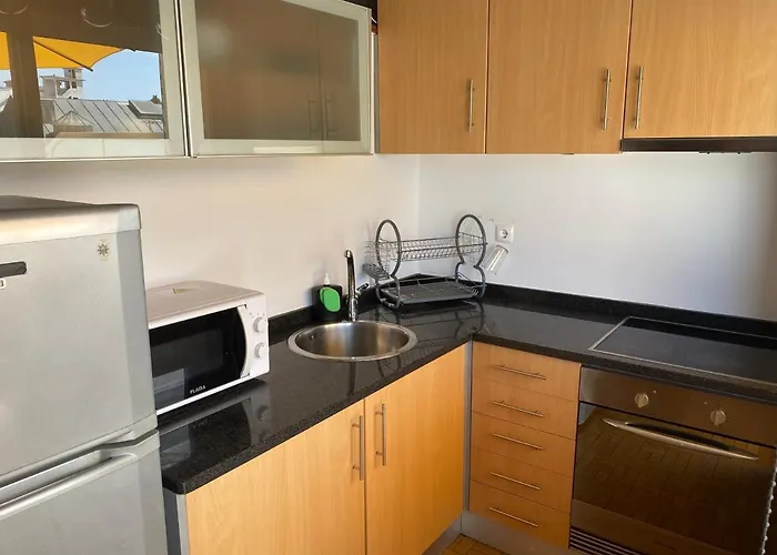Apartamento Com Patio Na Rua Principal Da Cidade